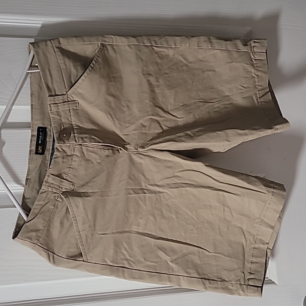 Mid rise Khaki's